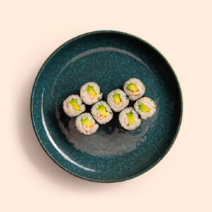 89.HOSOMAKI GAMBAS Y AGUACATE